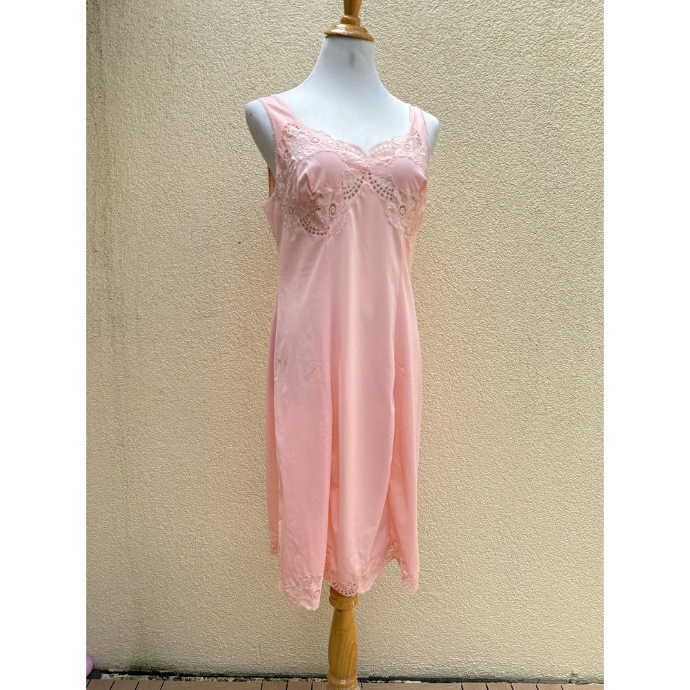 1970 Blush Pink Lingerie Night Gown